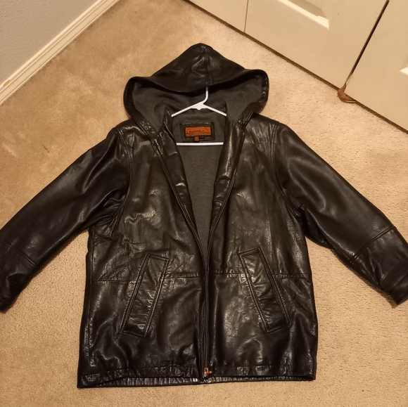 Authentic "Cayenne" 100% Leather Jacket! (Size L) - Picture 6 of 6